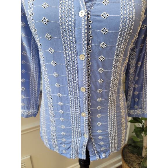 Ultra Pink Button Front Blouse Women's Medium Blue White Floral Embroidered - Picture 7 of 11